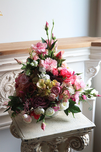 Abellisa, różowa kompozycja kwiatowa