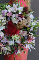 wianek kwiatowy z zawieszką, Gerita