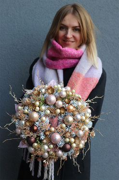 Creamy Pink, pastelowy bożonarodzeniowy wianek, śr.28cm 