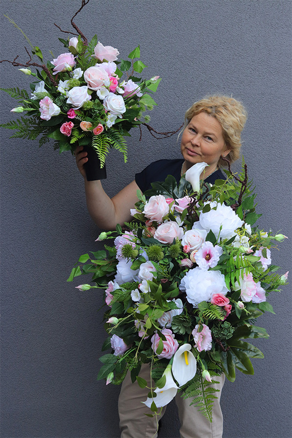 Neristo Pinkalla, bukiet nagrobny we wkładzie