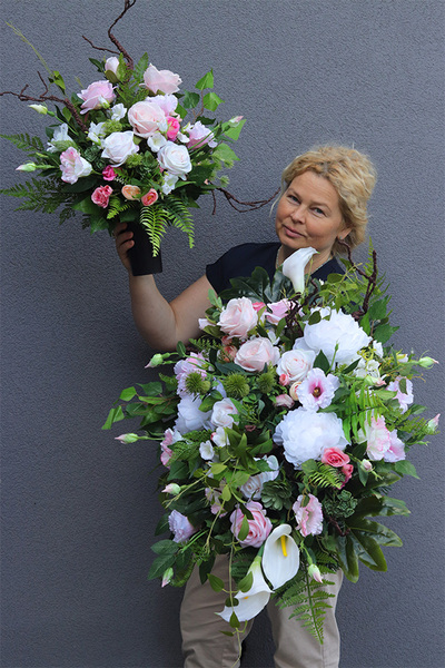 Neristo Pinkalla, bukiet nagrobny we wkładzie