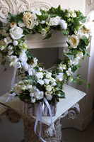 Biała Winnica Rosano, kompozycja kwiatowa w kształcie serca