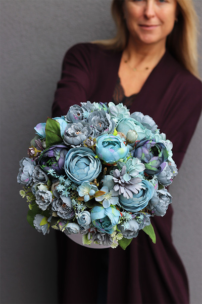 Flowerbox Blue World to elegancki dodatek do nowoczesnych wnętrz i świetny pomysł na wyjątkowy prezent.