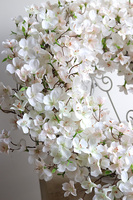 Biała Jabłoń, wiosenny wianek dekoracyjny