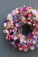 Jesienna Mantra, różowy wianek na drzwi, śr.40cm