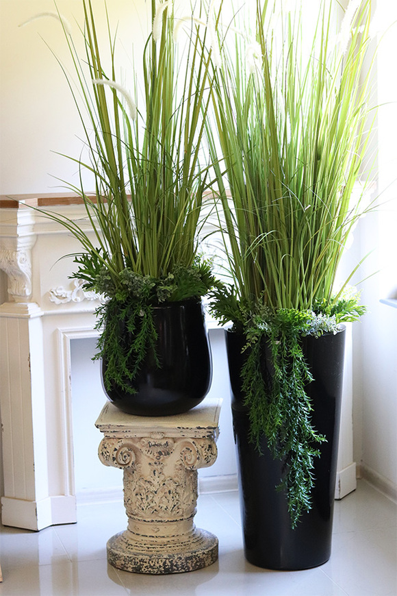 Green Terrance Fiberglass, sztuczna trawa w czarnej donicy