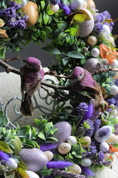 Ptaki Wiosną, kolorowy wianek dekoracyjny