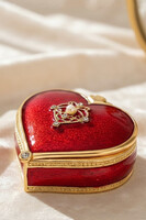 Serce, elegancka szkatułka metalowa