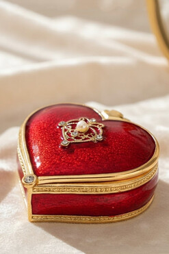 Serce, elegancka szkatułka metalowa, wym.2x4.4x4cm