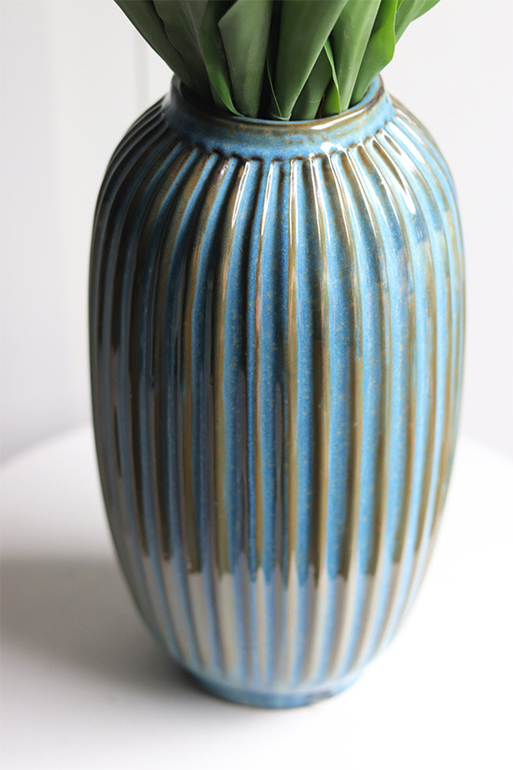 Azurri Tulips, bukiet kwiatów w wazonie