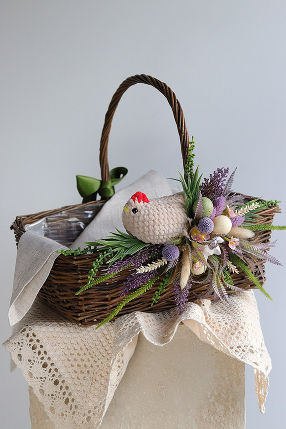 Coco Crochet, dekorowany koszyczek wielkanocny