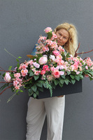 Balea Pasaja, kompozycja kwiatowa na lobby