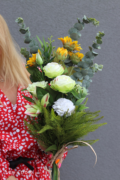 Słoneczne Dni, bukiet nagrobny do położenia ze słonecznikami