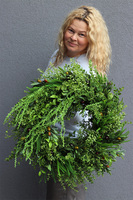 Oliwia, zielony wianek na drzwi