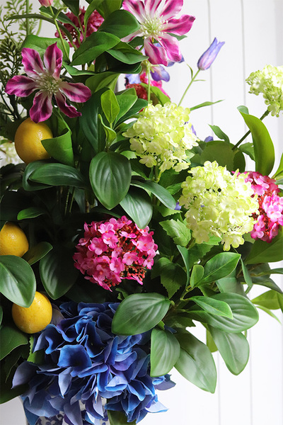 Mamma Mia!, kompozycja kwiatowa w pucharze	