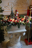 Dzieci Zimą, stroik świąteczny LED z dziadkiem