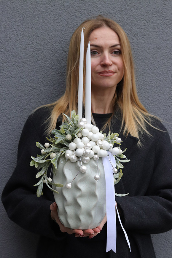 Pearl Winter, świąteczny stroik ze świecami