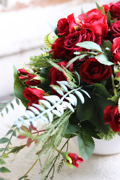 czerwona kompozycja kwiatowa z różami, Redoneta, wym.30x20cm 