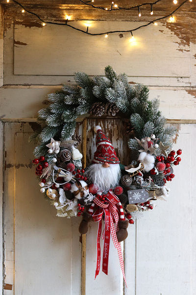 Święty Mikołaj, bożonarodzeniowy wianek na drzwi