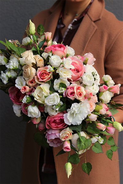 Teofilia Pink, elegancka kompozycja kwiatowa