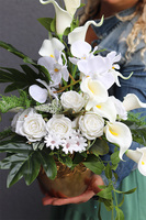 Kalle Biel, dekoracja nagrobna w złotym naczyniu