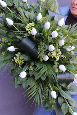 Hollandia White, girlanda nagrobna na desce, dł.110cm