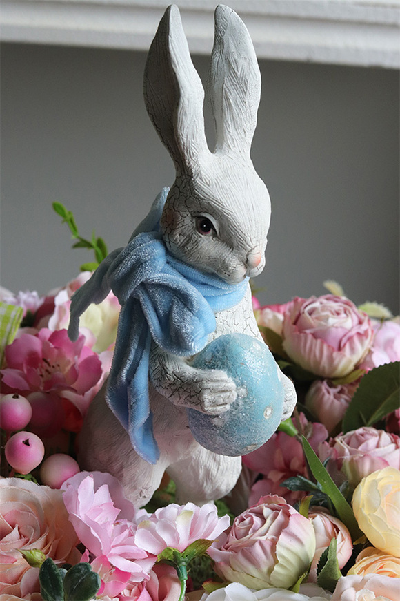 Rabbit Star Velveti, wielkanocny stroik na talerzu
