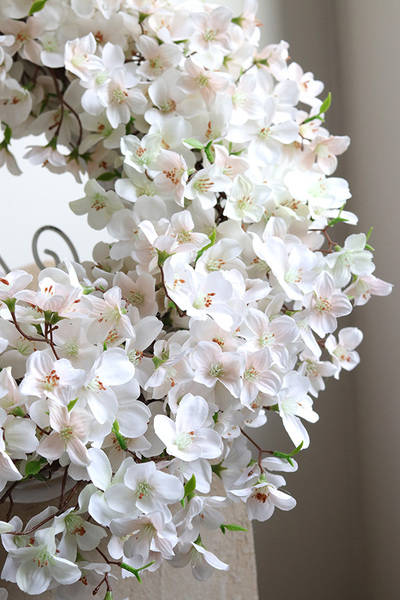 Biała Jabłoń, wiosenny wianek dekoracyjny