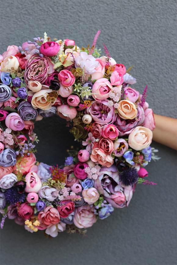 Jesienna Mantra, różowy wianek na drzwi, śr.40cm