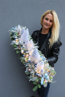 Blue Eveline, długi świąteczny stroik LED