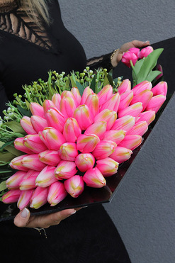 Tulippo New Design Candy, dekoracja nagrobna na czarnej podstawie, wym.70x25cm 