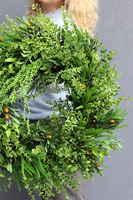 Oliwia, zielony wianek na drzwi