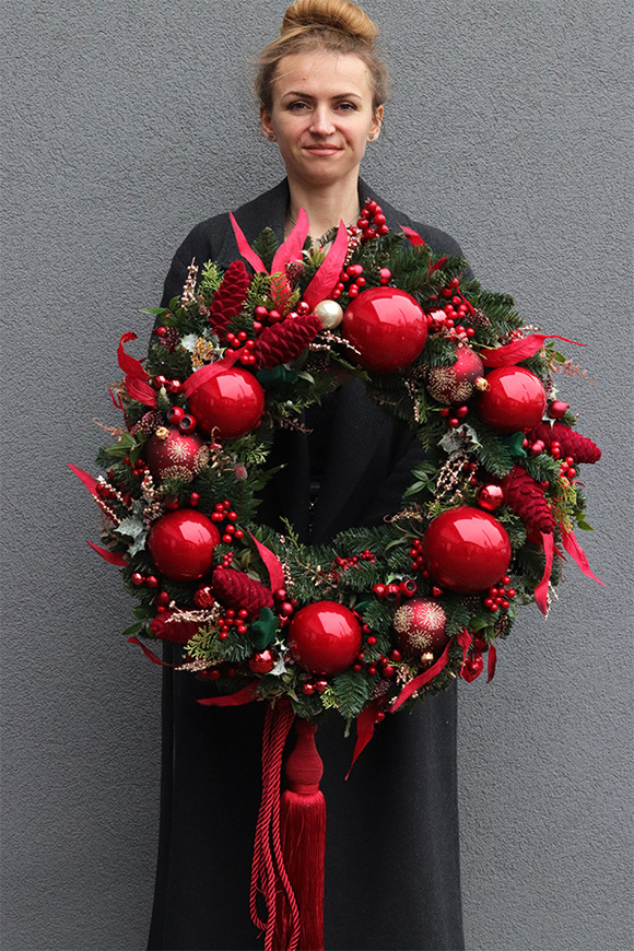Red Dekor, klasyczny bożonarodzeniowy wieniec z chwostem, śr.65cm