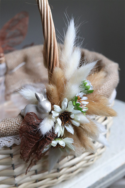 Boryna, dekorowany koszyczek wielkanocny