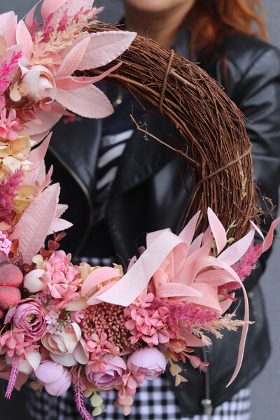 Różowa Poezja, asymetryczny jesienny wianek z dyniami