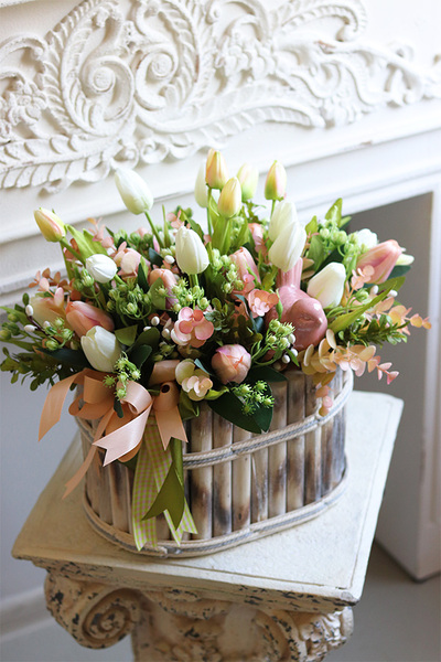 Tulipina, wiosenna dekoracja kwiatowa