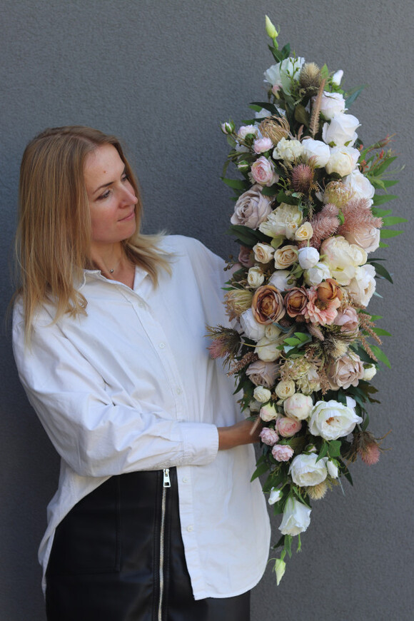 November Boho Longia, kompozycja kwiatowa na długi stół