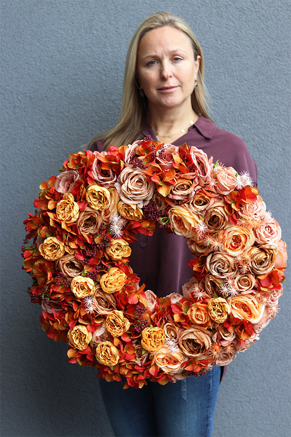 Orangia Rose, pomarańczowy wianek na drzwi z kryształkami	