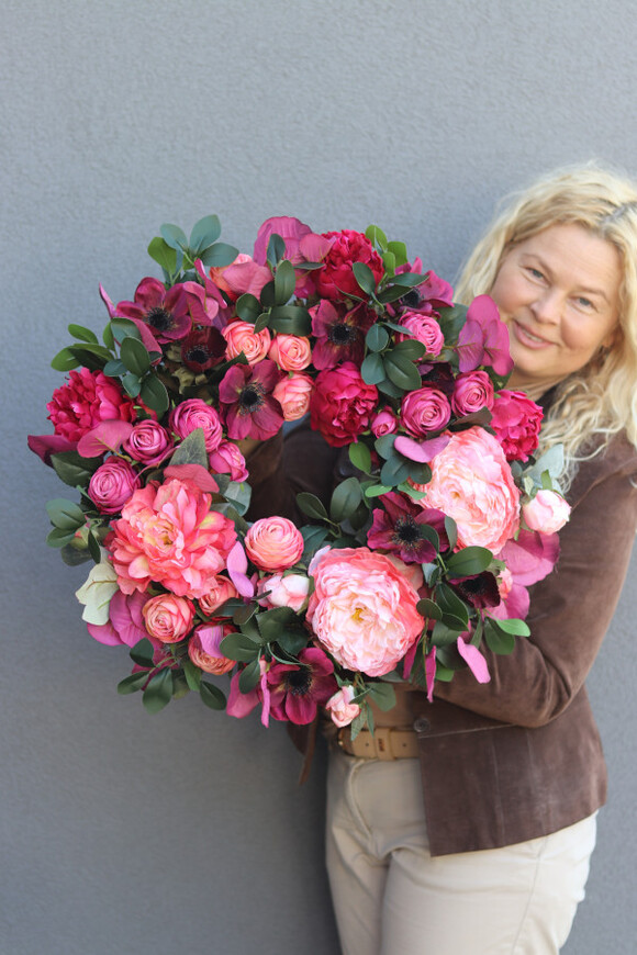 Ranalla, kwiatowy wianek na drzwi