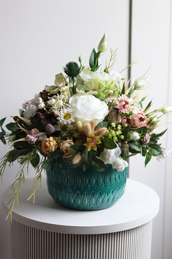 Tymona, kompozycja kwiatowa w turkusowej donicy, wys.40cm 