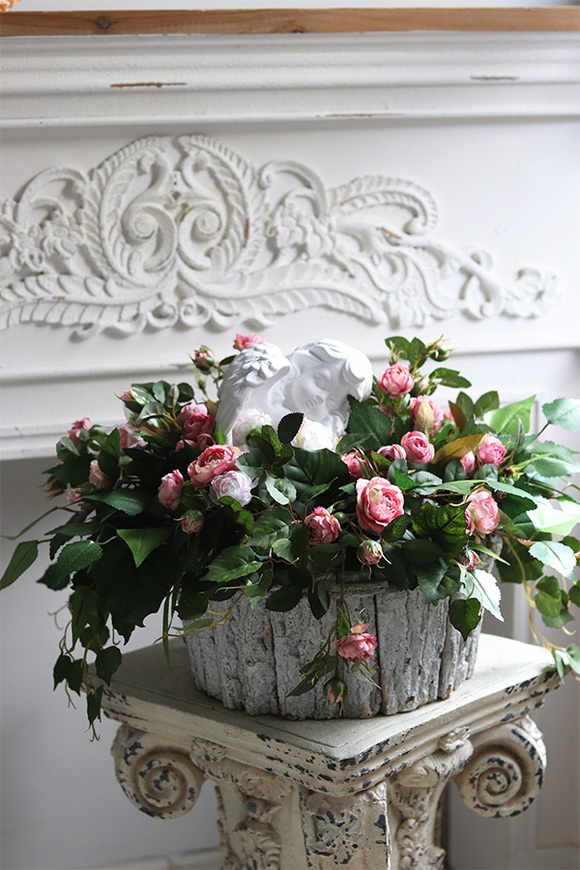 Anielska Róża, dekoracja nagrobna w skrzynce, wym.33x63cm