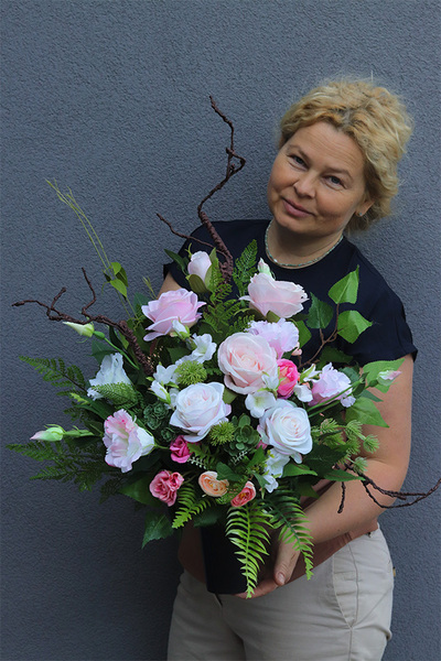 Neristo Pinkalla, komplet dekoracji nagrobnych