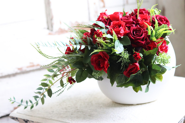 czerwona kompozycja kwiatowa z różami, Redoneta, wym.30x20cm 