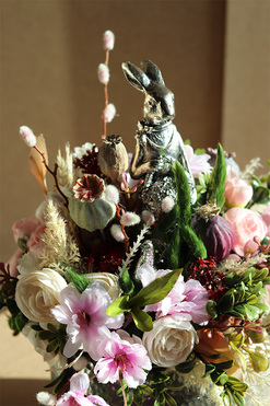 Bunny Sella New, stroik wielkanocny z zającem, wym.31x32x18cm