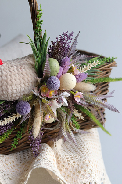 Coco Crochet, dekorowany koszyczek wielkanocny