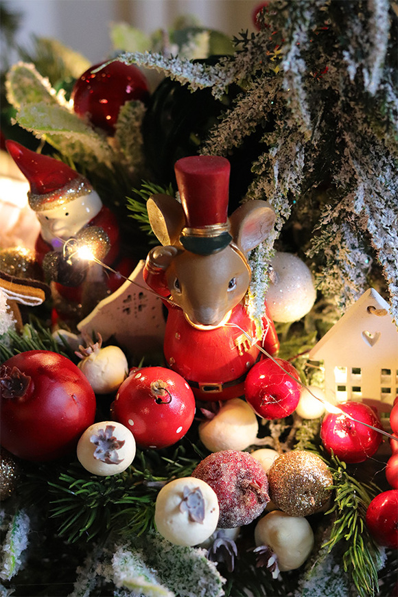 Dzieci Zimą, stroik świąteczny LED z dziadkiem