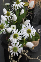 Easter Solar Wood, wielkanocna kompozycja nagrobna w misie