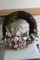 Spring is Comming, wianek z domkiem i ptaszkiem