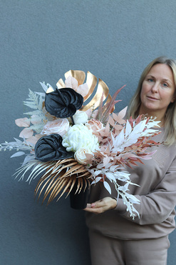 Mortariana, nowoczesny bukiet nagrobny we wkładzie, dł.55cm