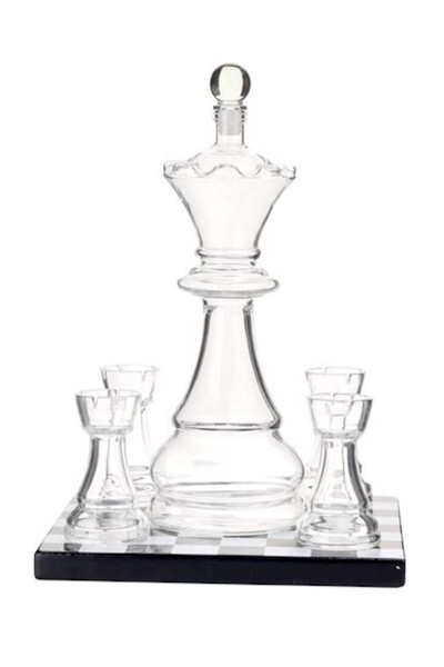 Chessmaster Queen, karafka i kieliszki szachy
